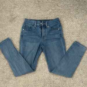 Express Cropped Skinny Mid Rise Jeans 00